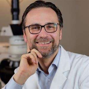 Speaker - Dr. Med. Hennig Saupe