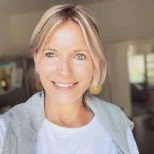 Speaker - Julia Bleser